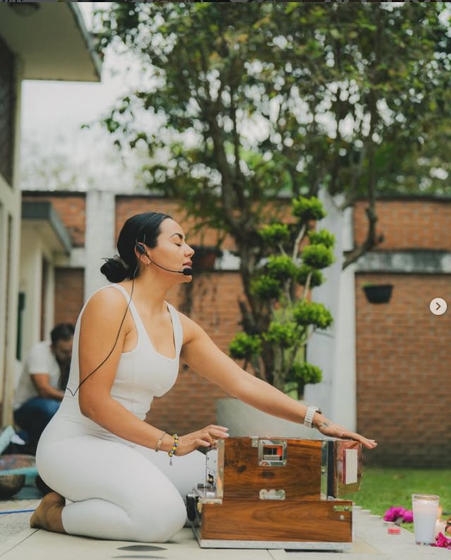 Instructor yoga